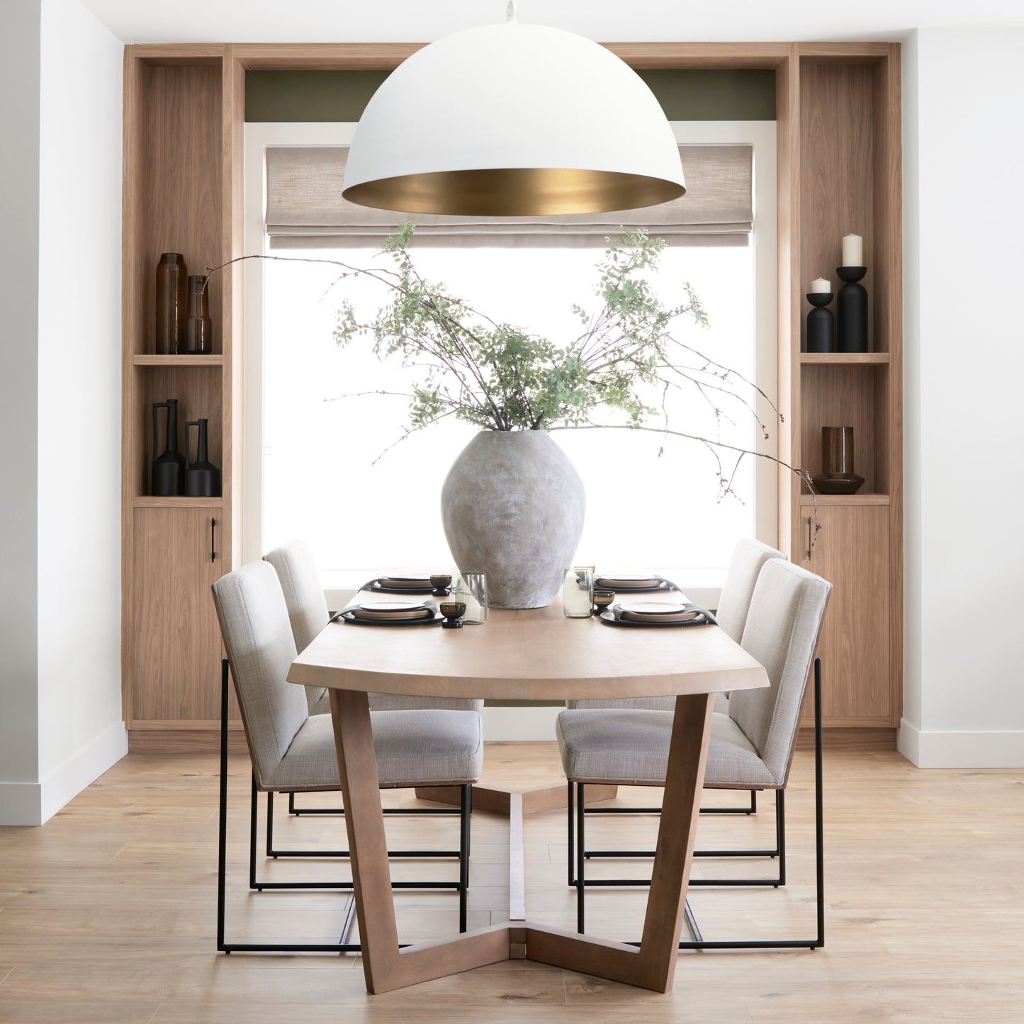 Denver Dining Table by Mercana