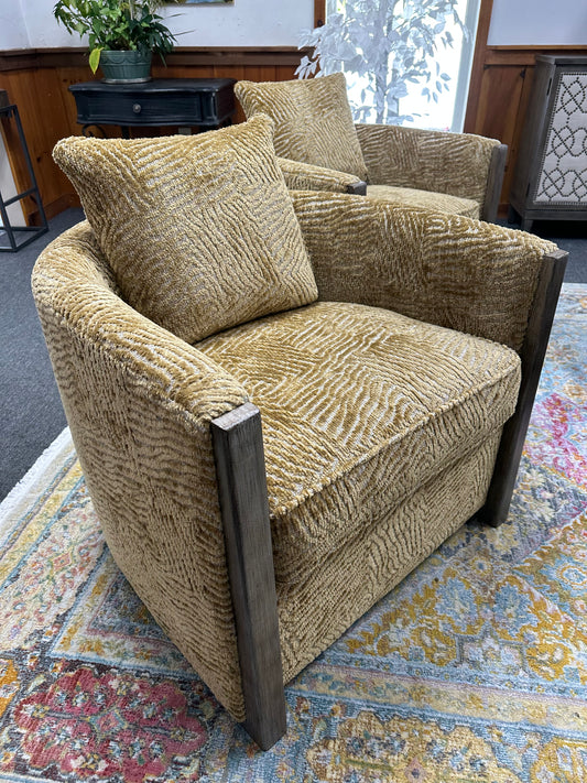 Maven Chair by Paul Robert