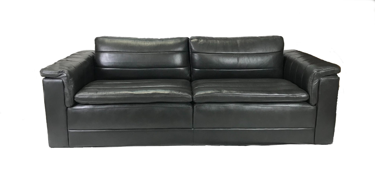 Norah Sofa by Olivia & Quinn